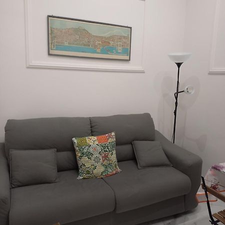 Luisa'S Apartment Napoli Eksteriør bilde